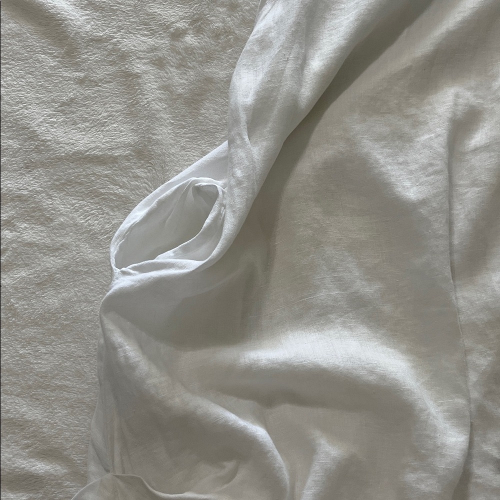 LUCA VANUCCI White Sleeveless Cowl Neck dress - Picture 11 of 11